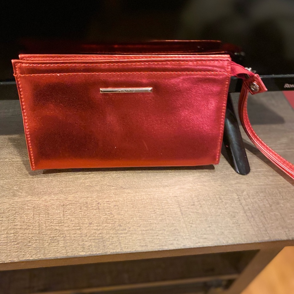 NWOT Clinique Wristlet